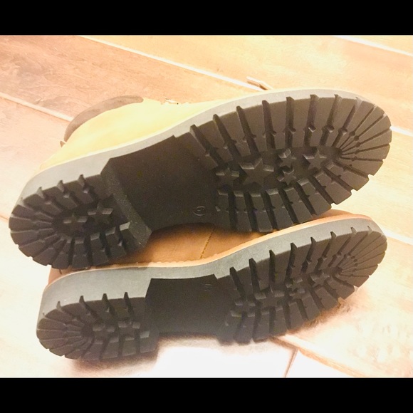 DLG Brown Boots - Picture 3 of 3